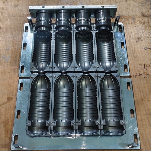 Four Cavity PET Water Bottle Mould